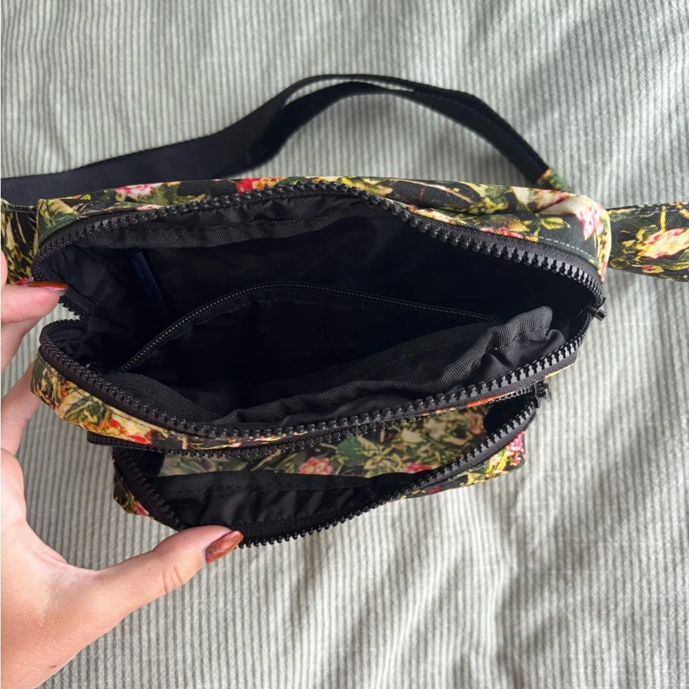 Baggu lantana fanny pack - Picture 2 of 4